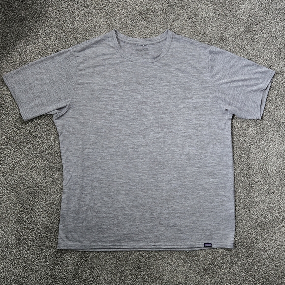 LIKE NEW Patagonia Men's Capilene® Cool Daily Shirt - Picture 3 of 9